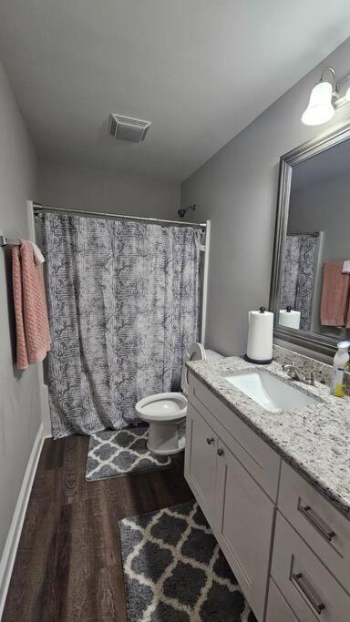 Gorgeous 3 Bedroom Home With Cable Tv In All Rooms & Free Wi-Fi Concord Exterior foto